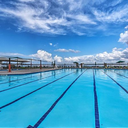 Idyllic Montgomery Condo With Pool And Lake View! Ngoại thất bức ảnh